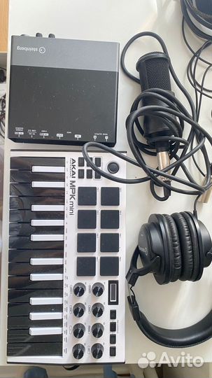 Комплект звукозаписи Sтеinвеrg UR22С Rеcоr