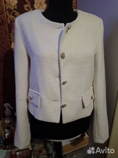 Твидовый жакет белый 44