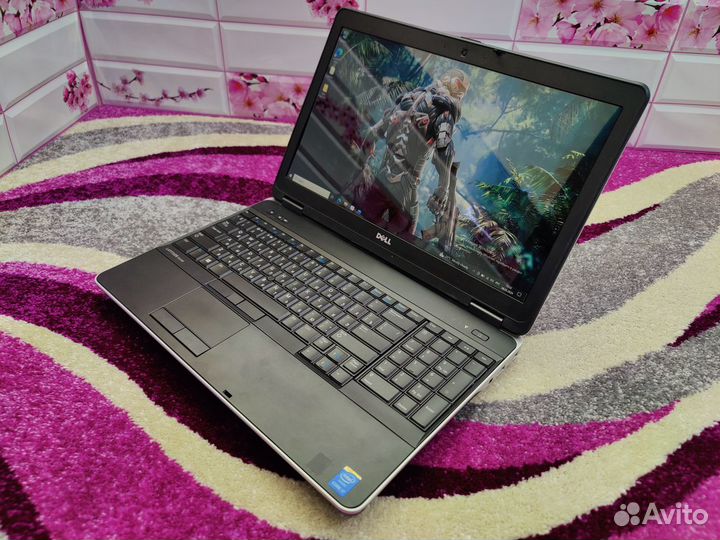 Ноутбук dell Intel Core i7/Intel HD Graphics 4600