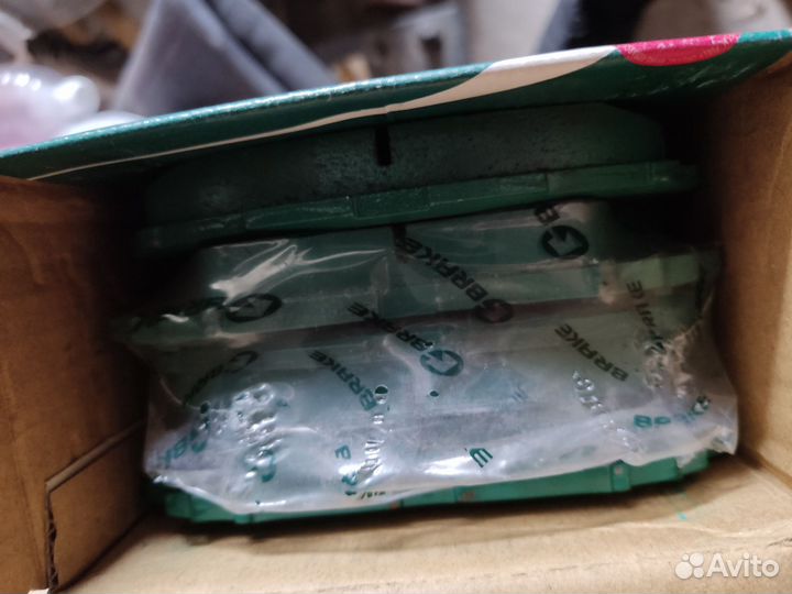 Тормозные колодки передние toyota ractis