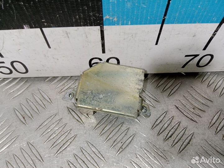 Б/У Щиток замка двери#001