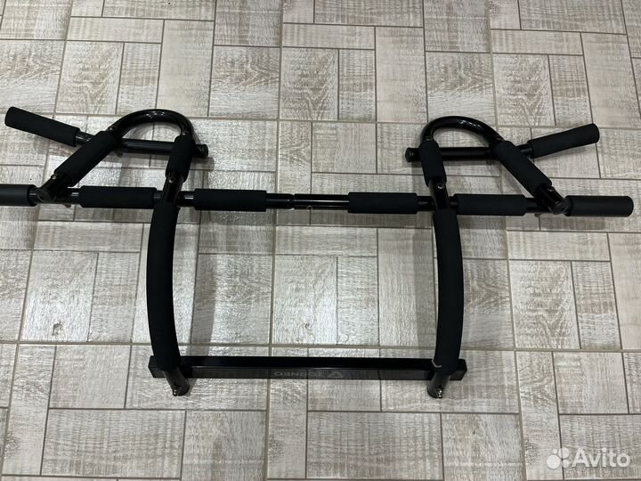 Турник дверной Torneo