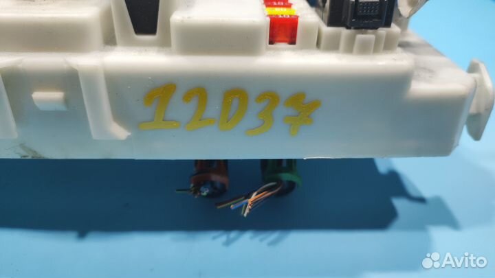 Блок предохранителей салонный для Ford Focus 2