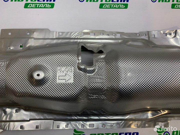 Изолятор тепловой передний Mazda Cx-30 кроссовер