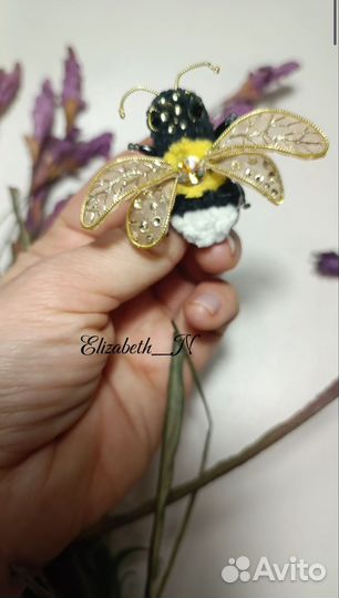 Брошь ручной работы