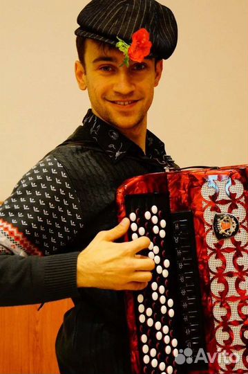 Баянист на праздник