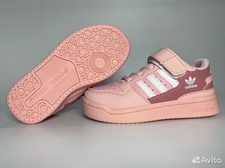 Кроссовки adidas на девочку