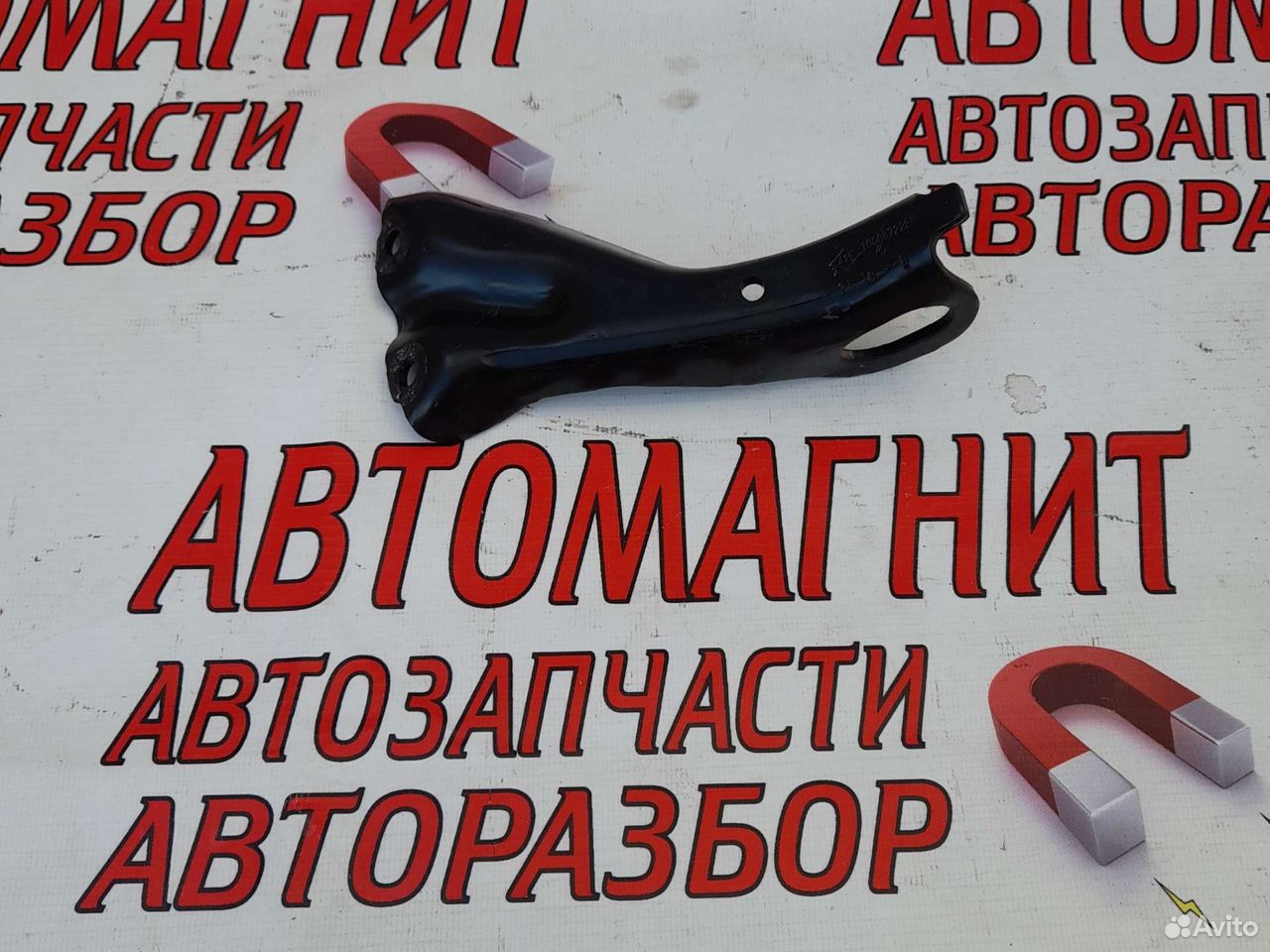 Кронштейн крепление двигателя Рено Аркана