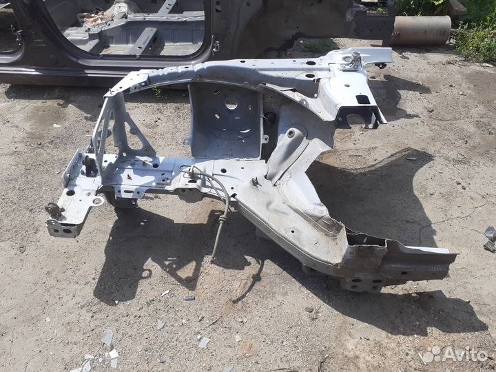 Лонжерон передний левый Renault Megane 3