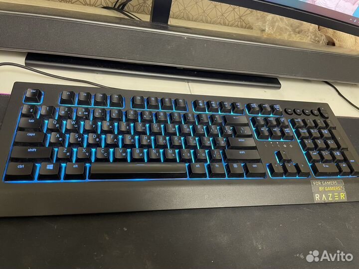 Игровая клавиатура razer cynosa V2