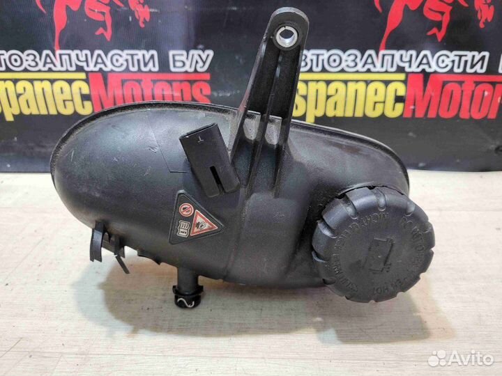 Бачок расширительный Mercedes-Benz S-Class W222