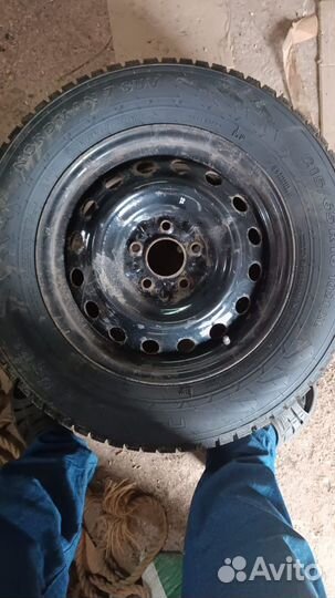 Nordman WR SUV 215 R16