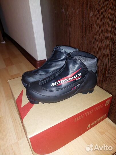 Лыжные ботинки (детские)