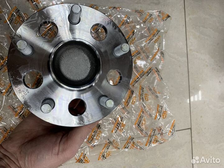 Ступица задняя Toyota camry 50 Американка