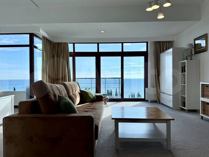 1-к. апартаменты, 61 м², 4/6 эт.