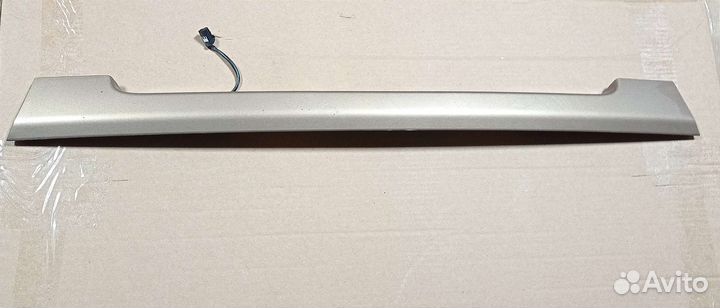 Накладка крышки багажника Kia Venga 1