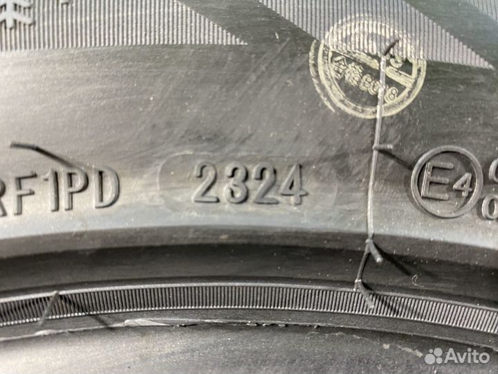 iLink Wintervorhut Stud II 235/55 R17 93T