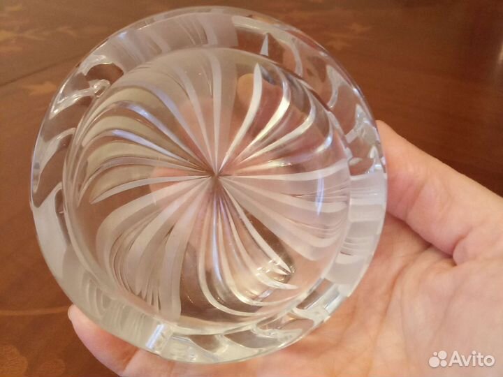 Хрустальная пепельница