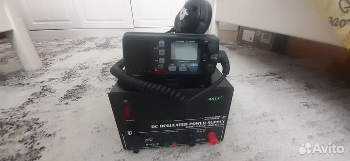 Icom m304