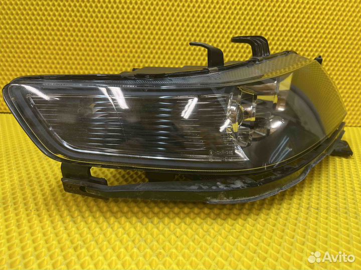 Фара правая галоген honda accord 7 до рестайл