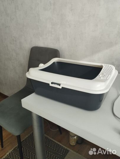 Лоток для кошек и собак новый