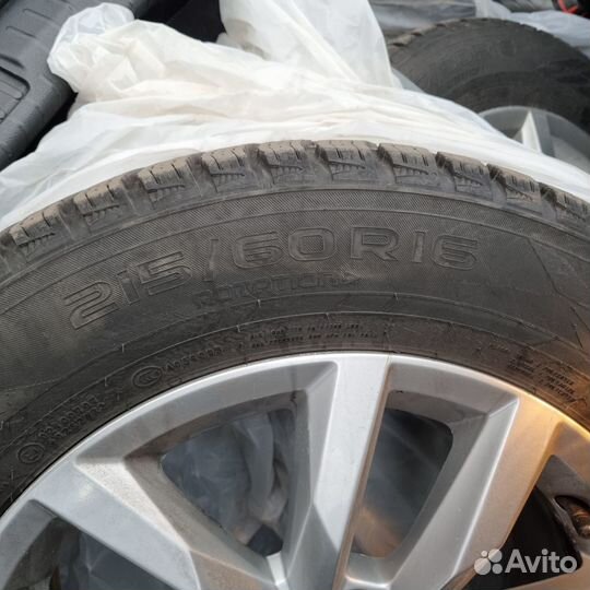 Диски VW r16 оригинал и шины Nokian Hakkapeliitta