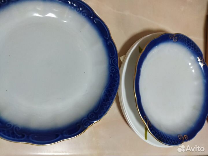 Посуда, тарелки, сервиз