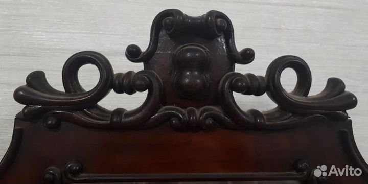 Антикварное зеркало