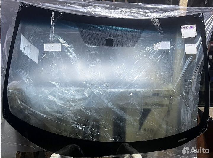 Лобовое стекло KIA Magentis 1 2000-2005 KMK glass