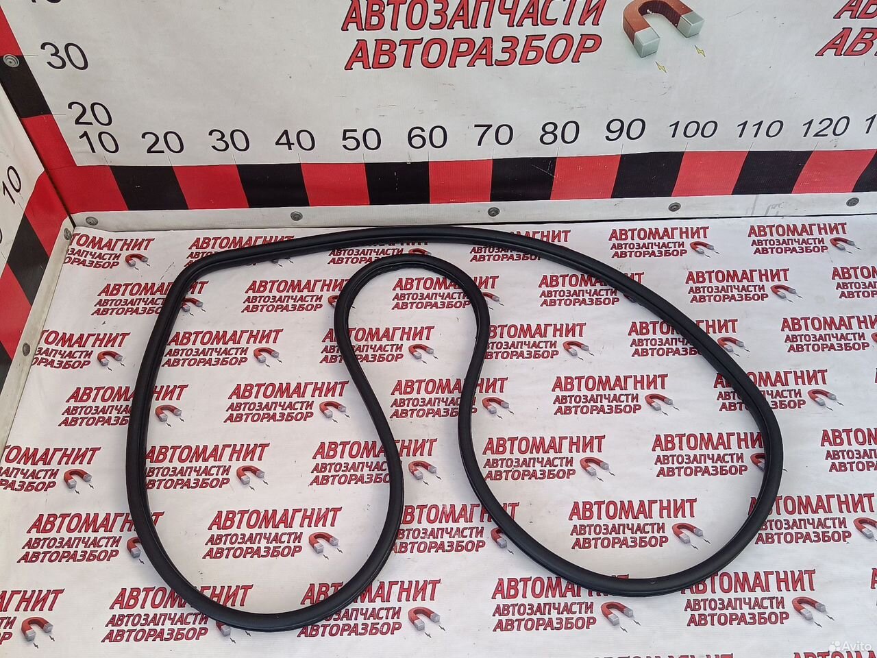 Уплотнитель двери передней правой Киа Соренто 2 хм