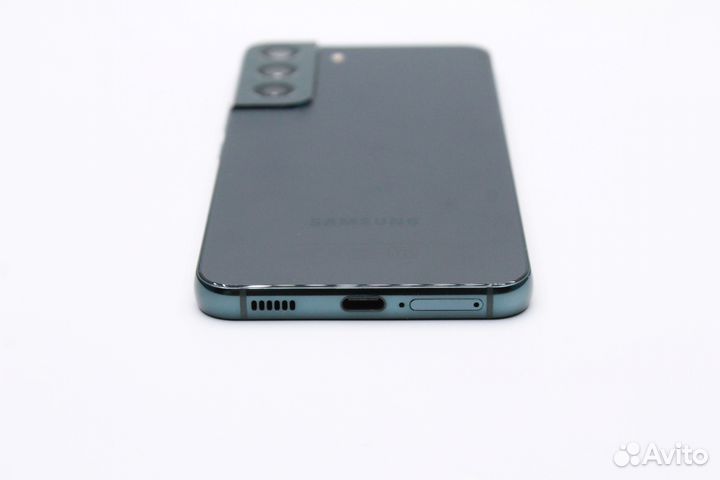 Samsung Galaxy S22, 8/128 ГБ