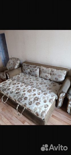 Диван прямой раскладной и кресла