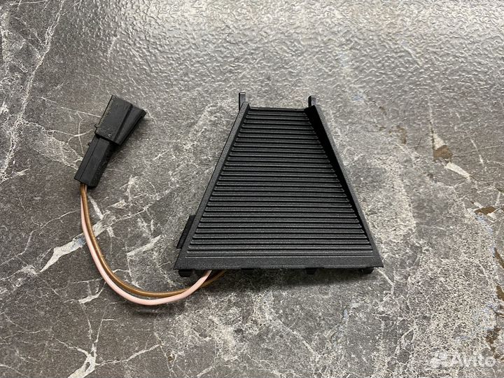 Подогрев камеоы ассистентов VW