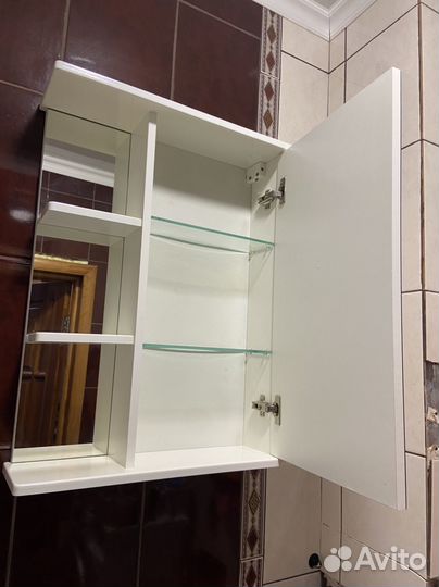 Зеркало шкаф в ванную