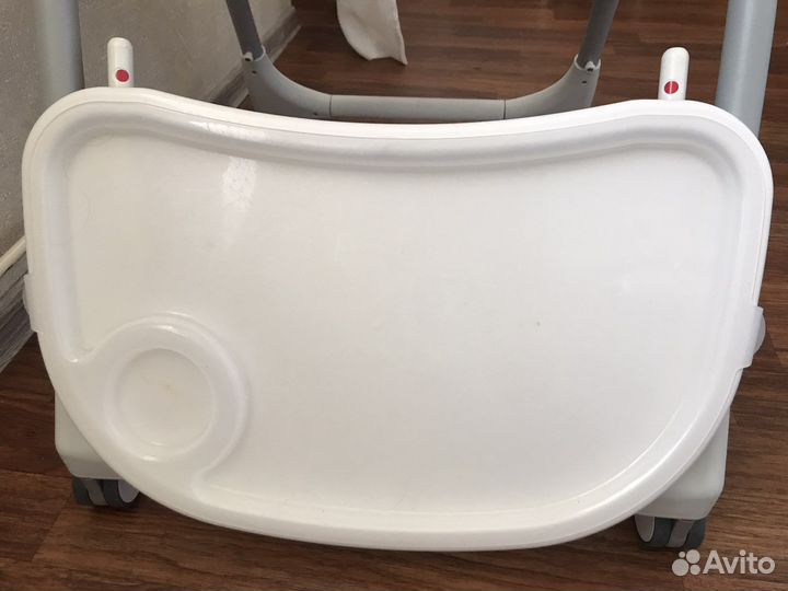 Стульчик для кормления peg perego