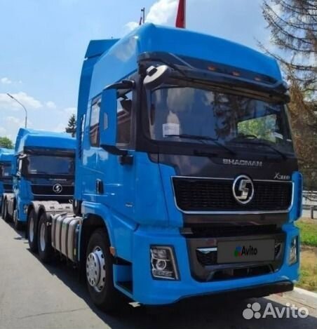 Shacman (Shaanxi) SX42584V324, 2023