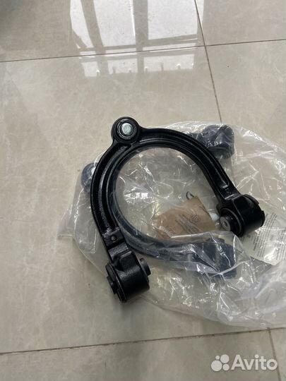 Передние верхние рычаги Мерсеседс 211 4матик