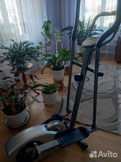 Эллиптический тренажер