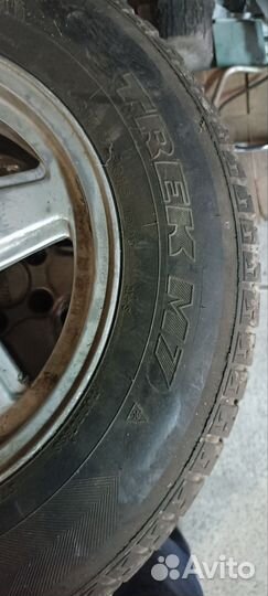Maxtrek Trek M7 215/70 R16