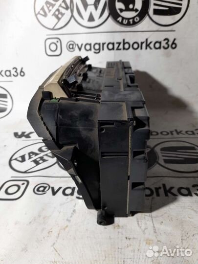 Панель приборов 1.8 AAM VW Golf 3/Vento