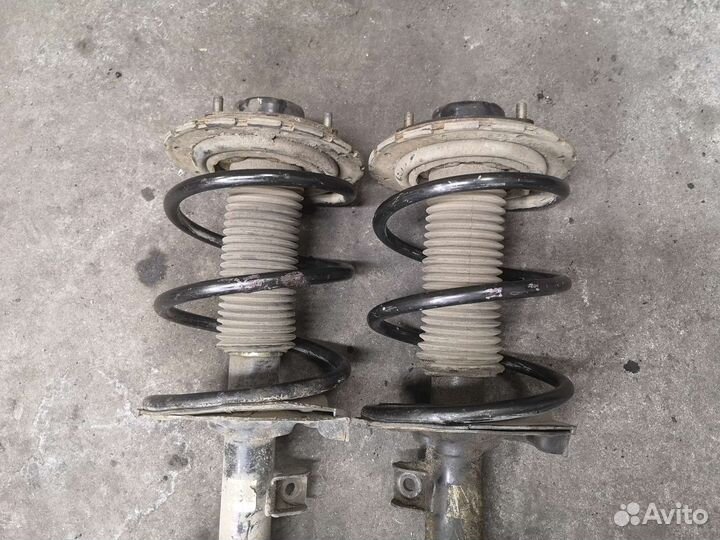 Пружины передние Nissan Teana J31