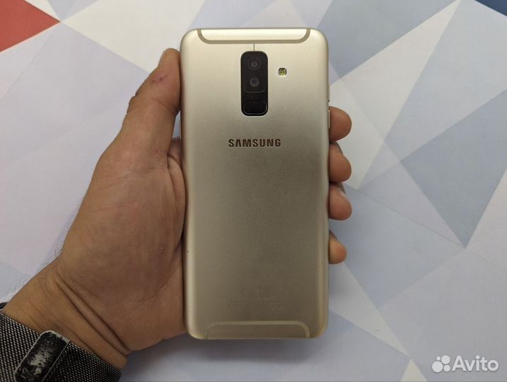 Samsung Galaxy A6+, 3/32 ГБ