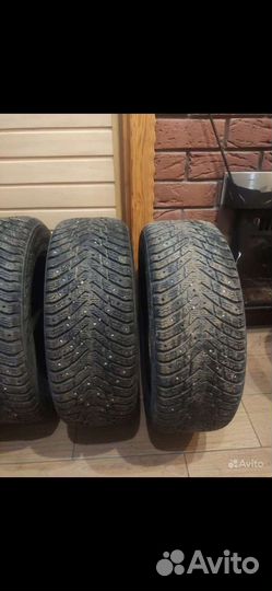 Nokian Tyres Hakkapeliitta 8 215/60 R16