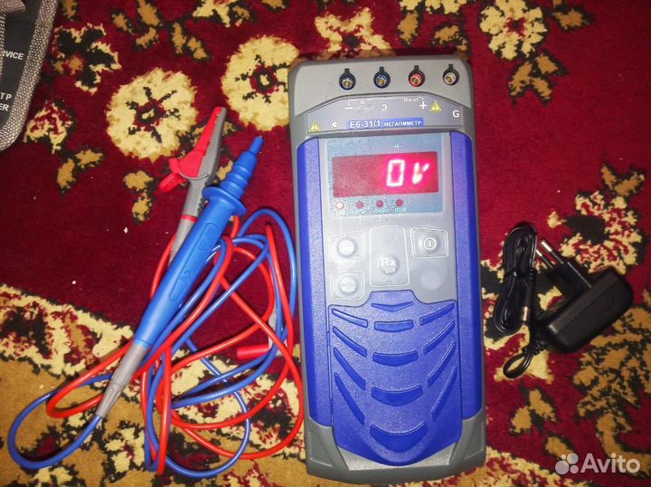 Измеритель сопротивления изоляции