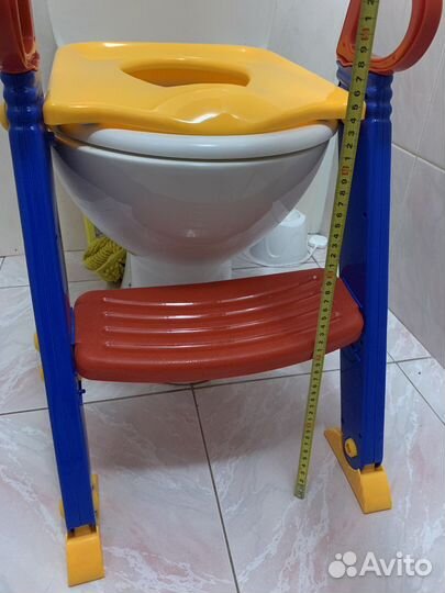 Детское сиденье на унитаз со ступенькой