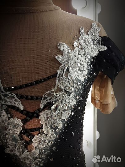 Платье для фигурного катания