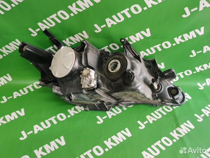 Фара Toyota Camry