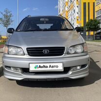 Toyota Ipsum 2.0 AT, 1997, 275 180 км, с пробегом, цена 650 000 руб.