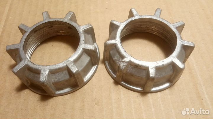 Новые гайки выхлопного патрубка Днепр