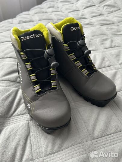 Лыжные ботинки детские 35р